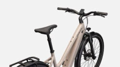 Specialized Turbo Vado 5.0 IGH Step-Through -Specialized 95322 22 VADO 50 IGH ST WHTMTN BLKREFL D1 POV