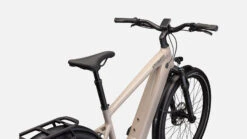 Specialized Turbo Vado 5.0 IGH -Specialized 95322 32 VADO 50 IGH WHTMTN BLKREFL D1 POV