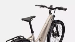 Specialized Vado 3.0 IGH Step-Through -Specialized 95322 62 VADO 30 IGH ST WHTMTN BLKREFL D1 POV