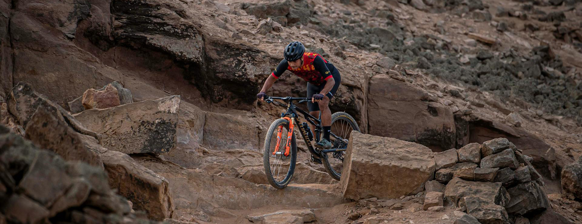 Specialized 3 Specialized -Specialized pexels joselito camacho 157995231 30535213